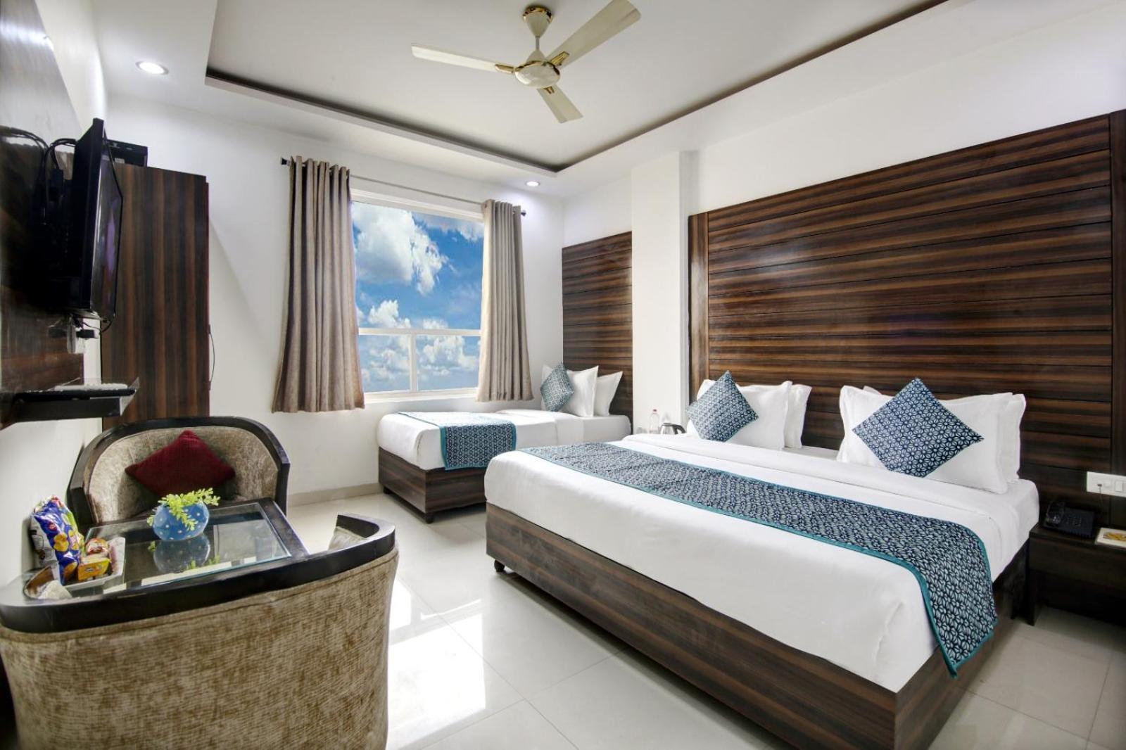 Hotel Devrana Delhi Airport Nuova Delhi Esterno foto