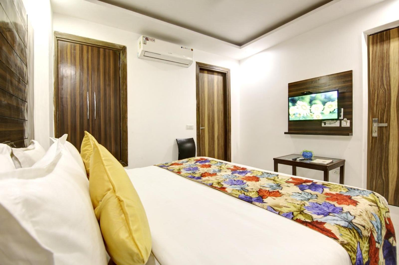 Hotel Devrana Delhi Airport Nuova Delhi Esterno foto